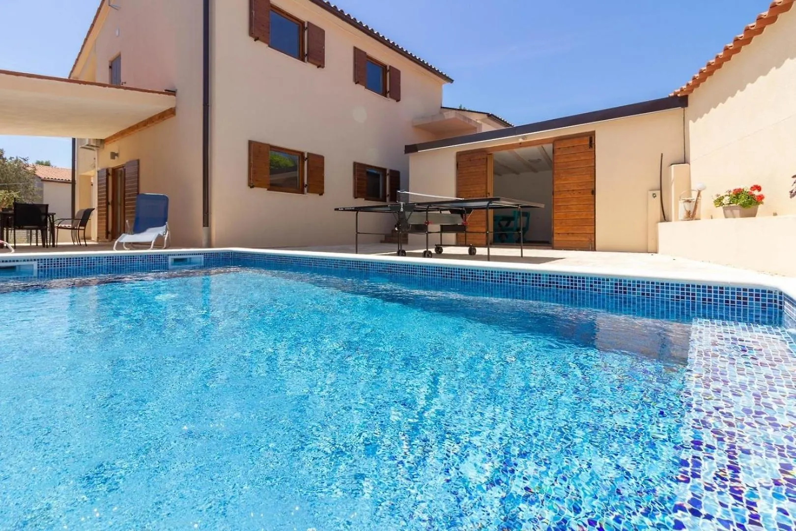 Ferienhaus Mit Privatpool Fuer 10 Personen Ca 175 Qm In Peroj, Istrien Istrische Riviera Holiday home