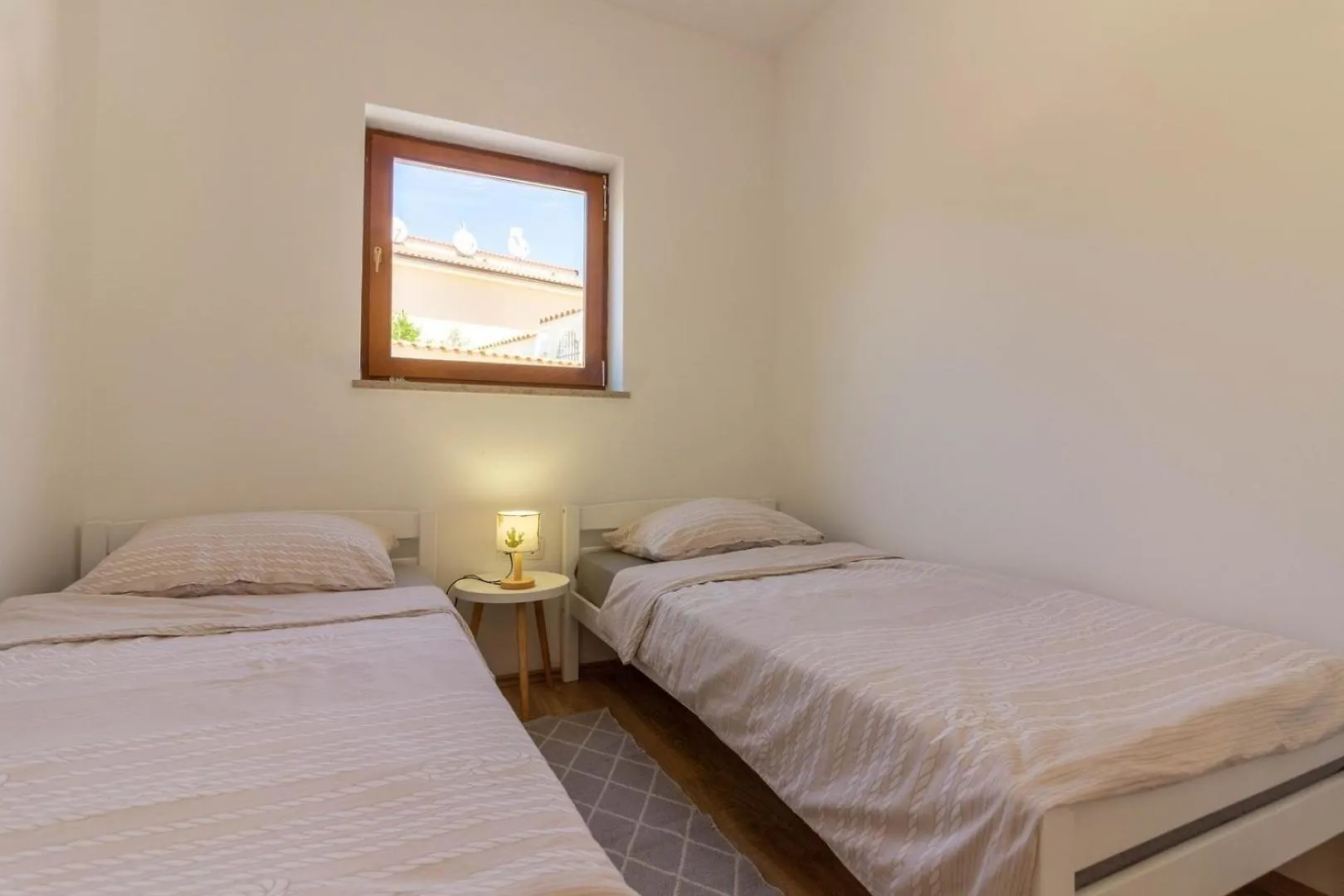 Ferienhaus Mit Privatpool Fuer 10 Personen Ca 175 Qm In Peroj, Istrien Istrische Riviera 0*, Peroj
