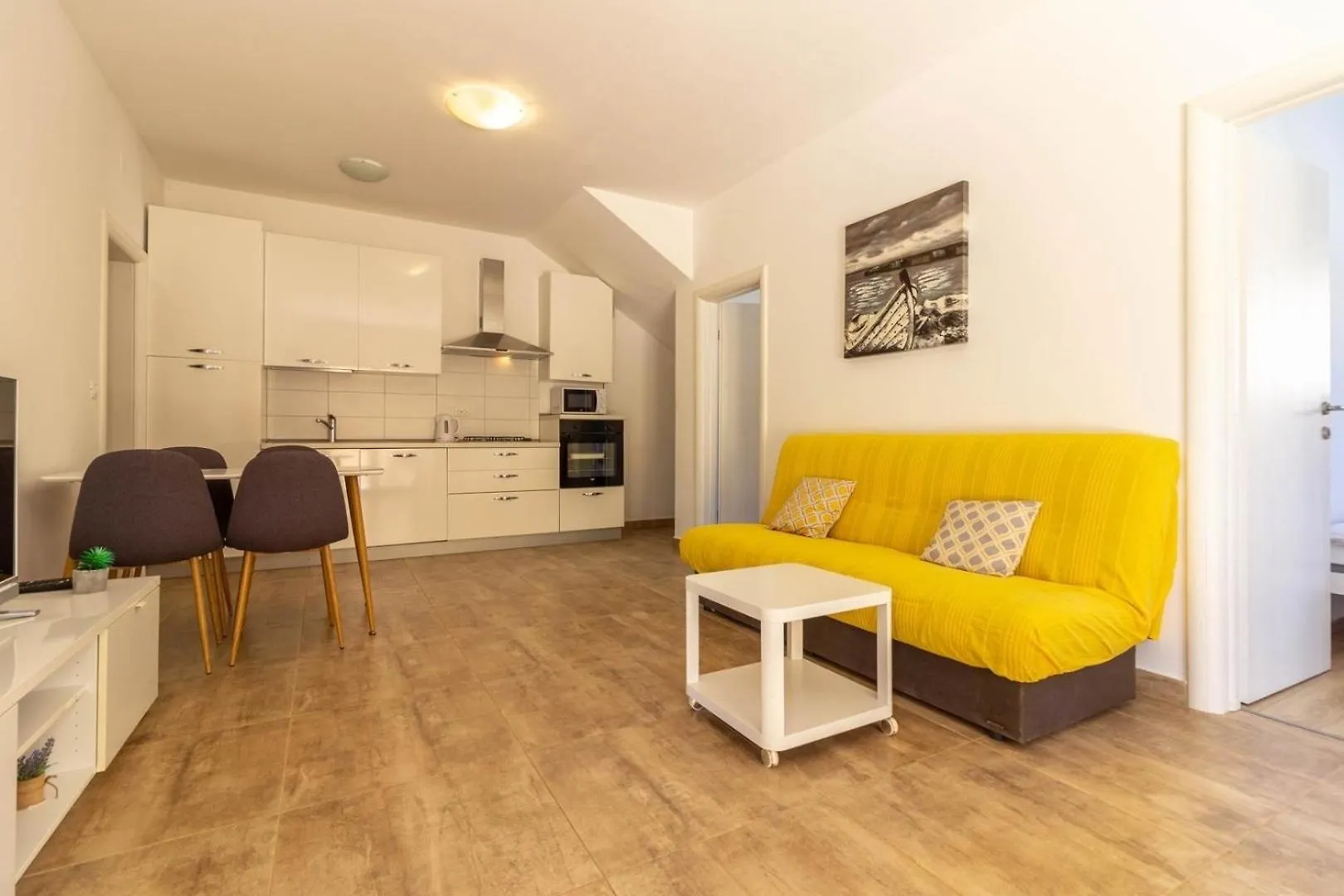Ferienhaus Mit Privatpool Fuer 10 Personen Ca 175 Qm In Peroj, Istrien Istrische Riviera Holiday home